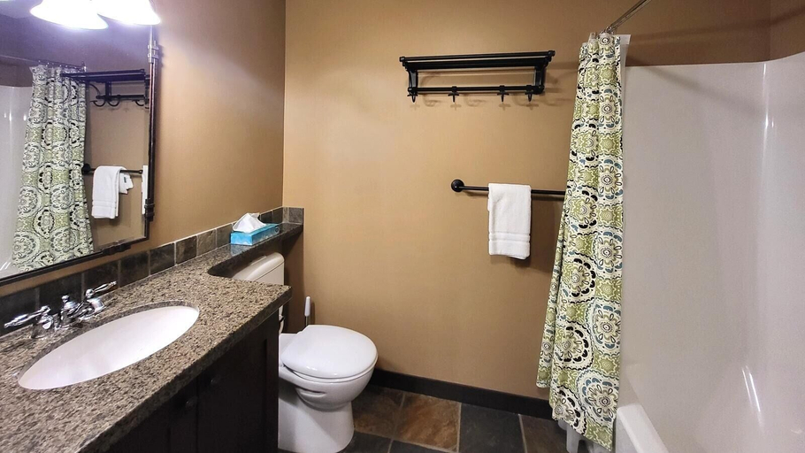Bathroom 4, Stones Throw #38 By Bear Country, Thompson-Nicola