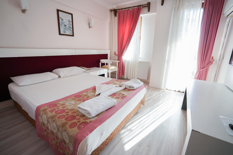 Bedroom 4, Halıcı Termal Otel, Akköy
