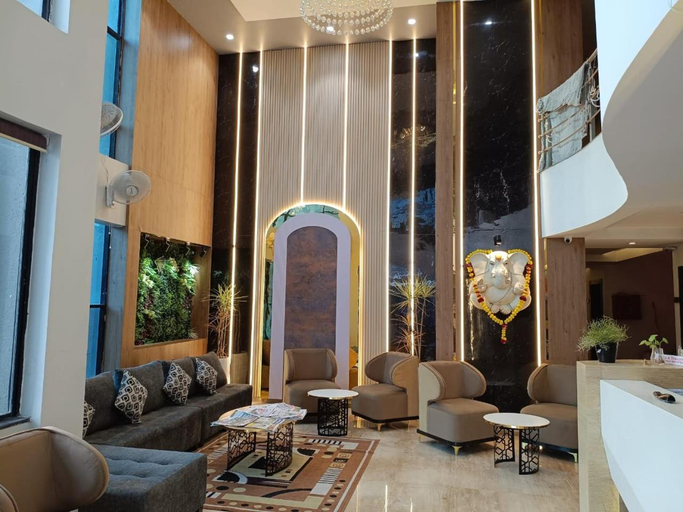 Public Area 2, Hotel Vaishnavi, Solapur