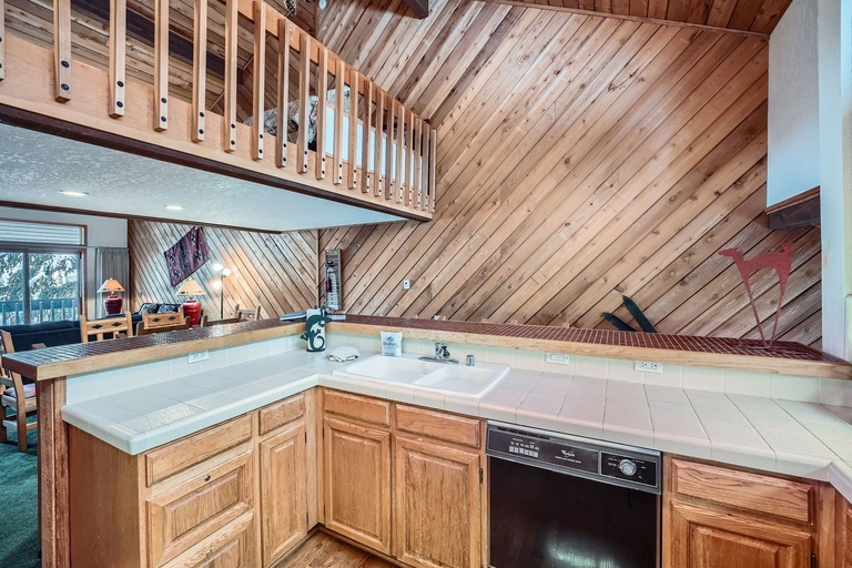Interior 2, Ridgepoint Townhomes, Eagle
