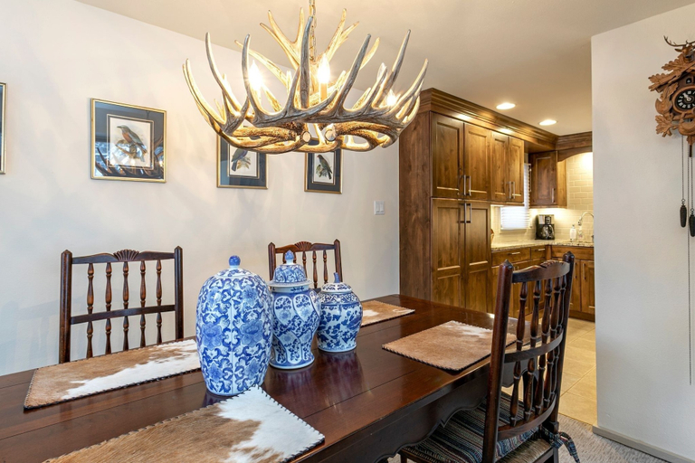 Dining 3, Valley Condos A25 3 Bedroom Condo, Eagle