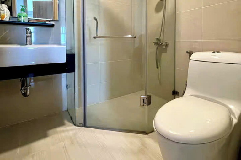 Bathroom 3, Odela Luxstay Botanica Premier Residence, Tân Bình