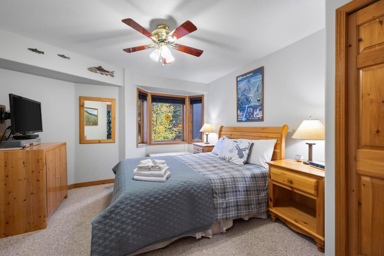 Bedroom 3, Snow Creek Village #37, Thompson-Nicola