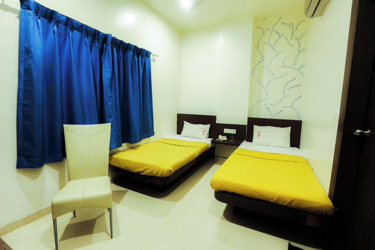 Bedroom 4, Hotel Solitaire, Pune