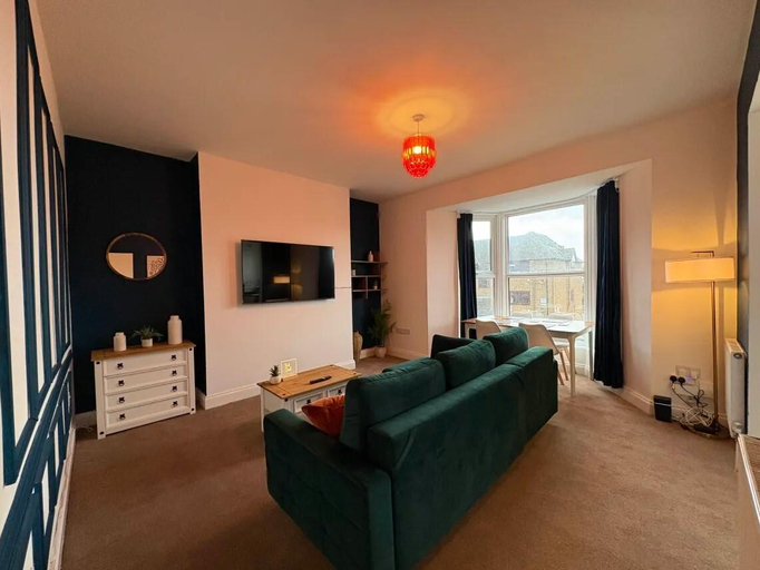 Others 5, Spacious 2 Bed Apartment in Central Margate, Kent