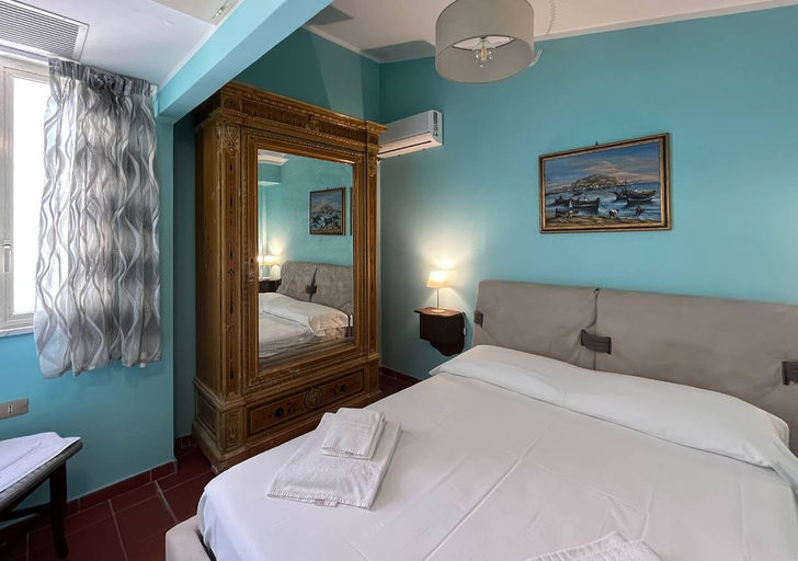 Room 4, Solemar Sicilia - Villa Elis, Palermo