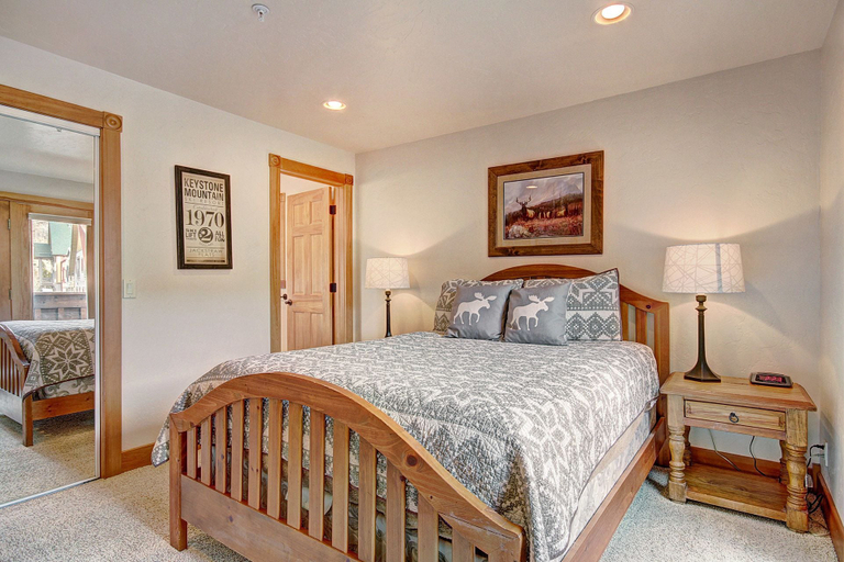 Room 3, River Run Mill Creek Combo by RedAwning, Summit