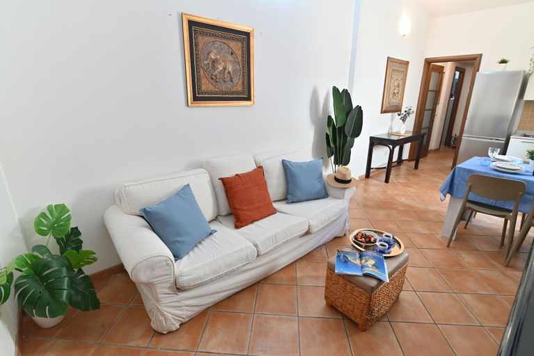 Living area 4, IzzHome Gallery, Cagliari