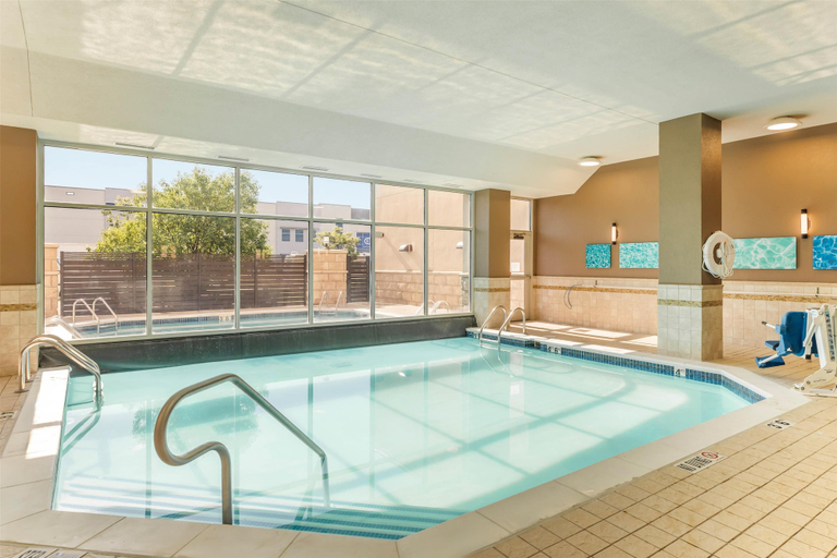 Sport & Beauty 2, Drury Plaza Hotel Denver Central Park, Denver