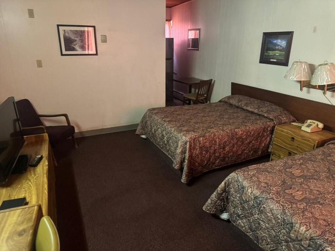 Room 3, Big Horn Motor Inn, Division No. 18