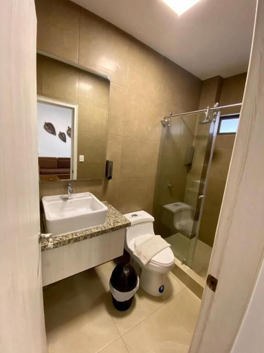Bathroom 4, Hotel Vistalmar, Manta