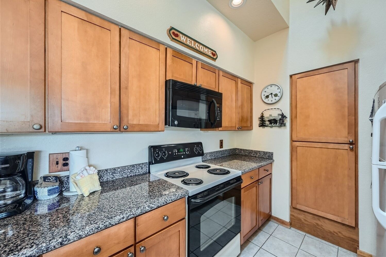 Private kitchen 4, 2151 The Pines 2 Bedroom Condo by RedAwning, Summit