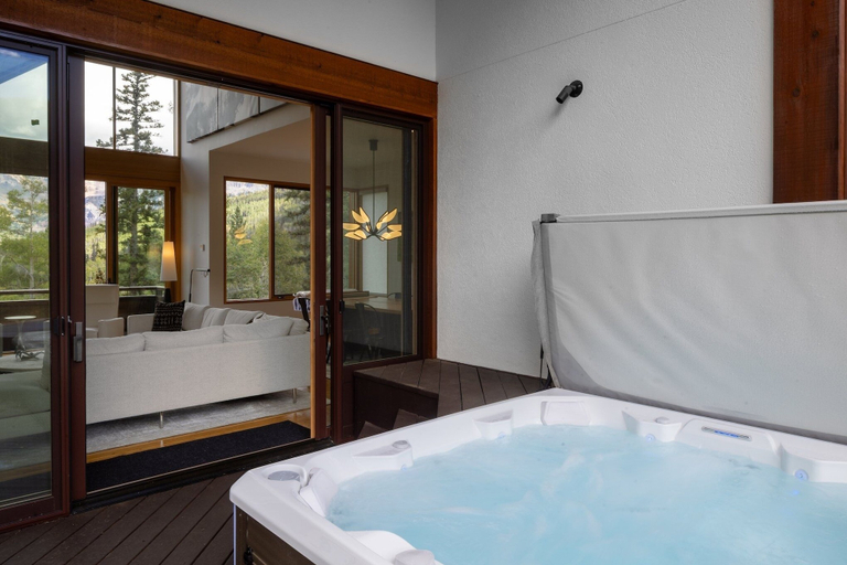 Terrace/patio 3, Slopeside Chalet 4 Bedroom Home by RedAwning, San Miguel