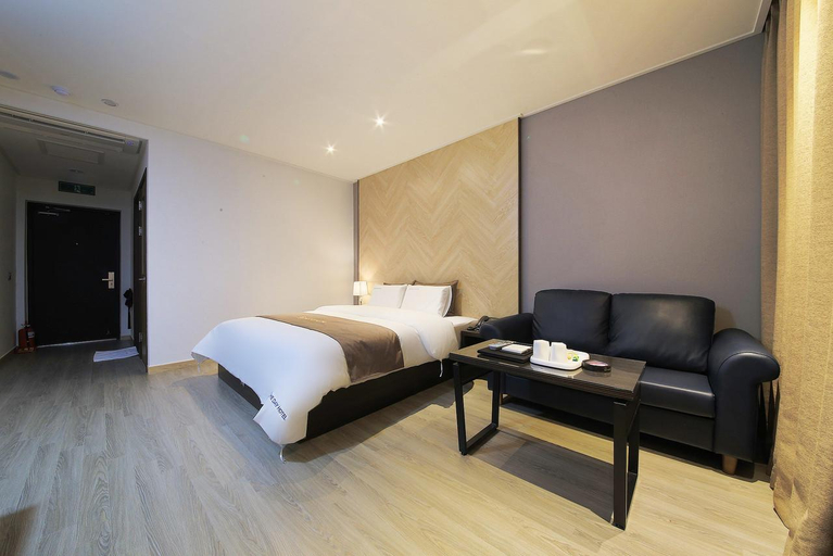 Bedroom 3, Dobong the Day Hotel, Dobong