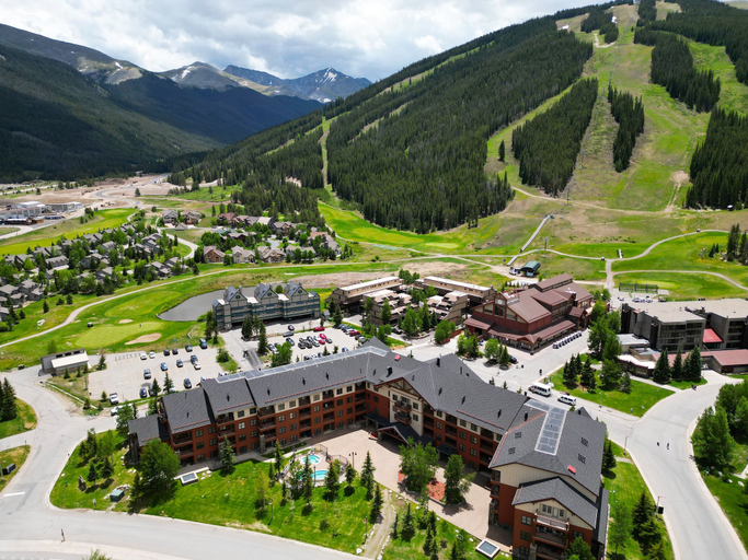 Exterior 2, Spacious Copper Springs Condo Surrounded by Beautiful Views - CS431 by Redawning, Summit