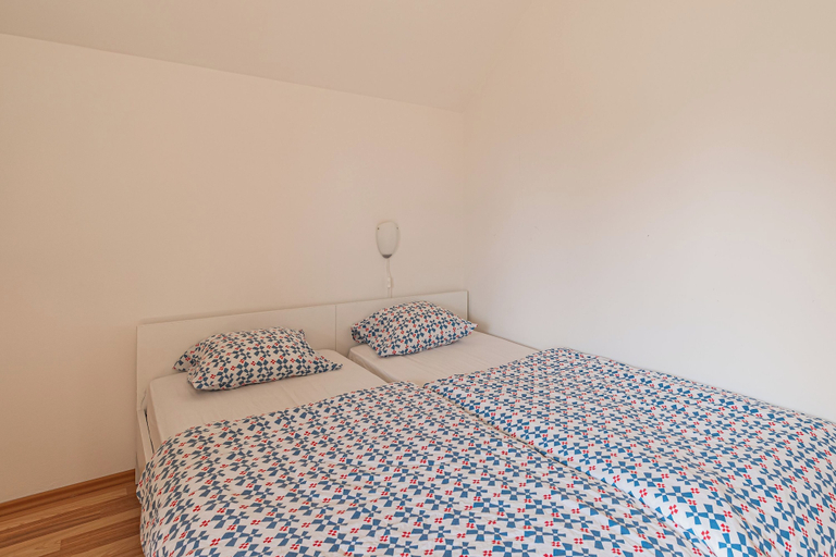 Room 4, Apartments Lavrič, Bloke