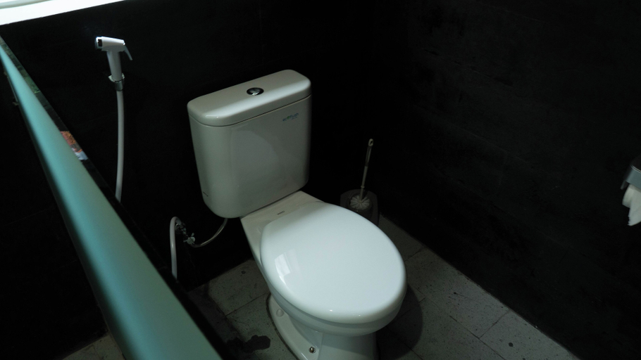 Bathroom 5, BBC Suite and Garden, Badung