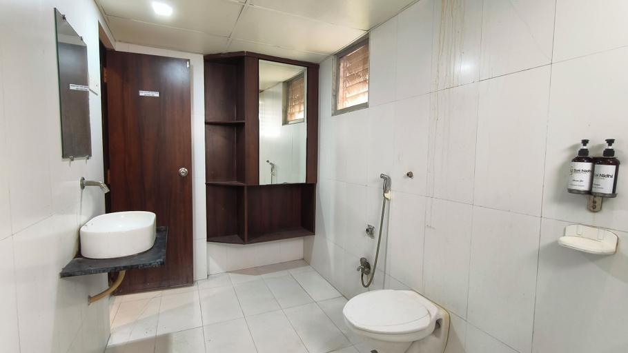 Bathroom 5, Hotel Express Airoli, Thane