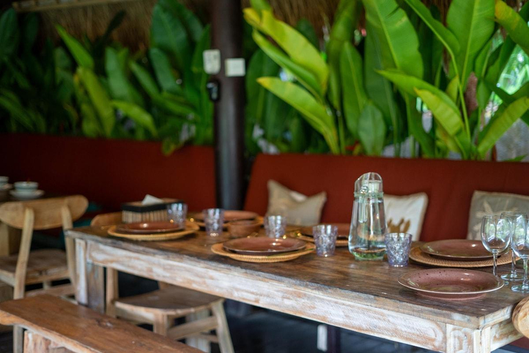 Food & Drinks 5, One of the Largest Villas for Groups in Canggu, Badung