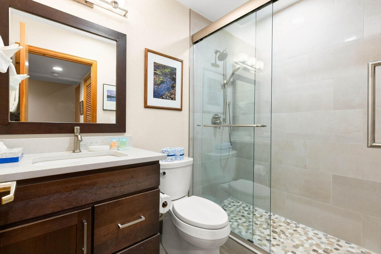 Bathroom 5, Mountainside 523 3 Bedroom Home by RedAwning, Summit