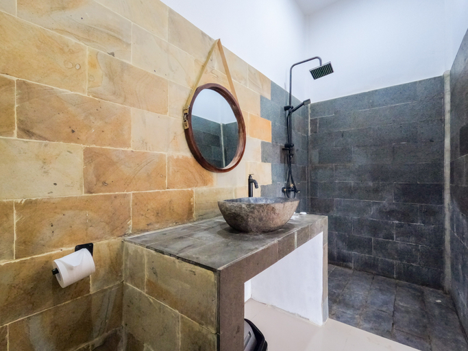 Bathroom 5, Zavana Rooms, Lombok