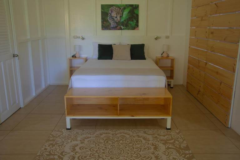 Bedroom 2, Jaguar Inn Bungalows, Talamanca