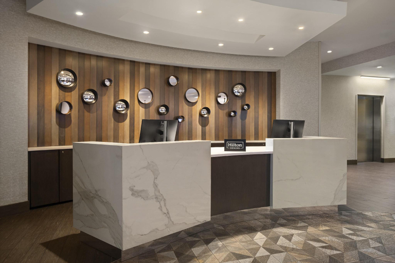 Public Area 3, DoubleTree by Hilton Charleston Riverview, Charleston