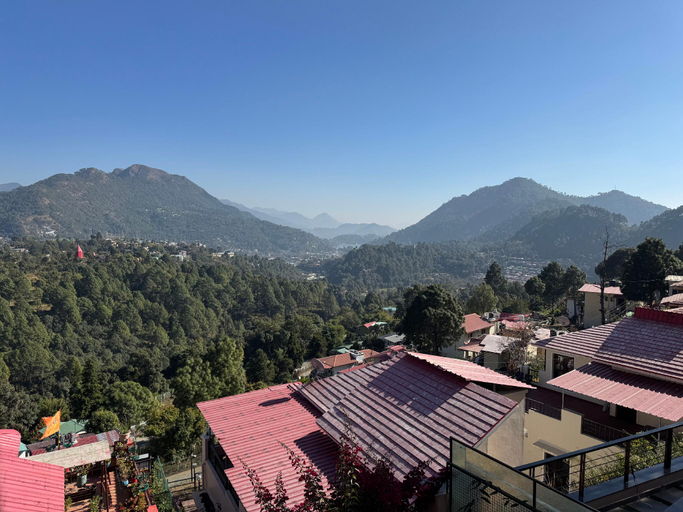 Others 5, Ceedar Cottages, Nainital