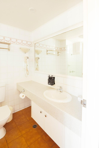 Bathroom 4, Burke & Wills Motel Mt Isa, Mount Isa
