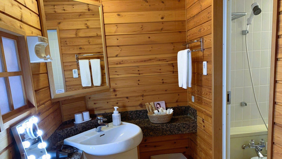 Bathroom 3, Okubiwako Makino Grand Park Hotel, Takashima