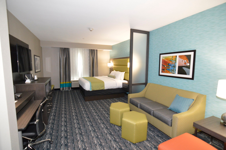 Bedroom 4, Holiday Inn Express & Suites PASADENA HOUSTON SOUTHEAST by IHG, Houston
