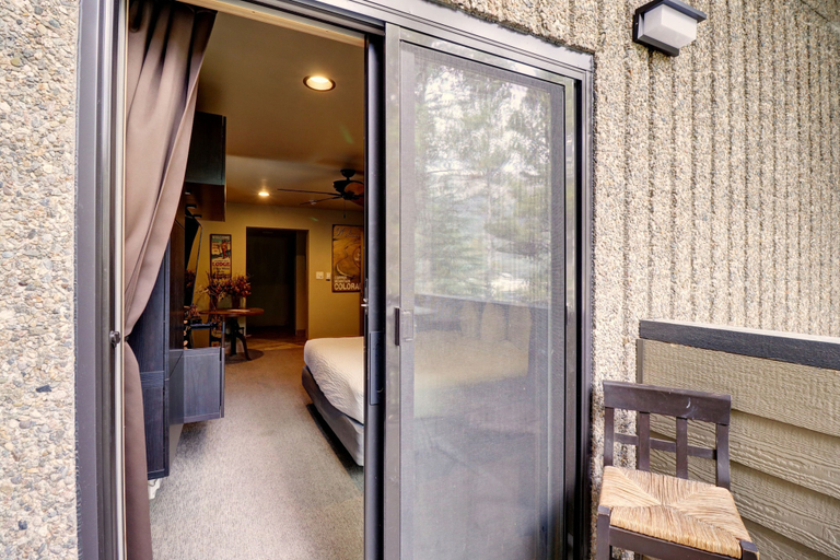 Room 4, CM416 Copper Mtn Inn, Summit