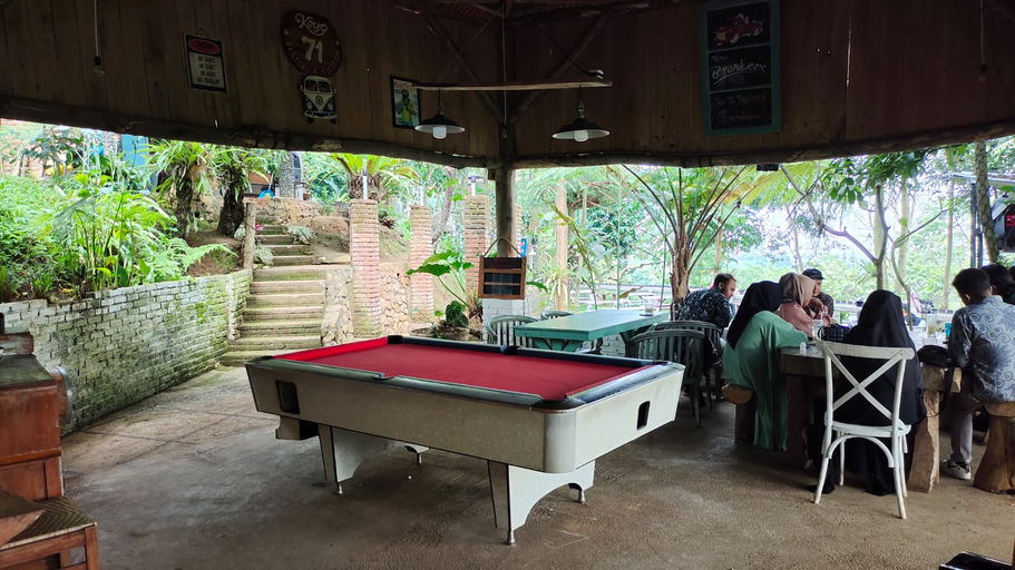 Facility 2, Brandweer Cafe & Camp, Bandung