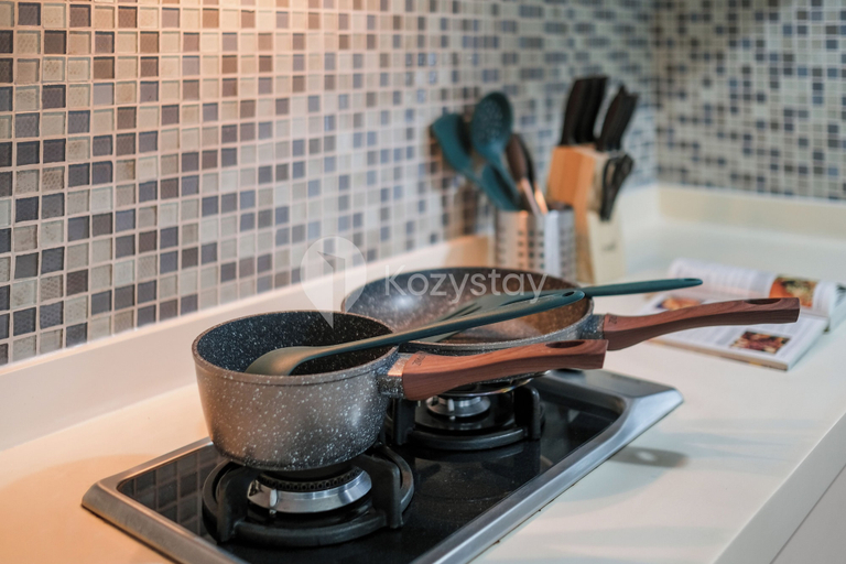 Private kitchen 5, Serenya by Kozystay - Kuningan, Jakarta Selatan