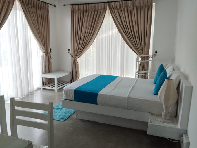 Bedroom 2, The Beach house by Kay Jay Hotels, Koralai Pattu (Valachchenai)