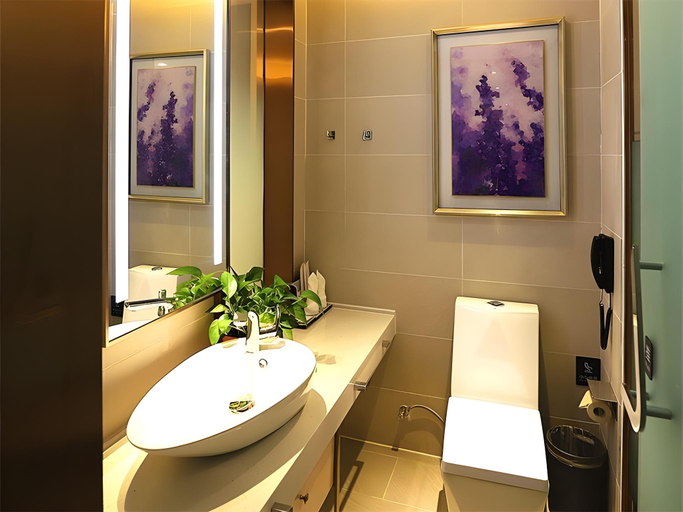 Bathroom 4, Lavande Hotel·Turpan Grand Cross, Turfan