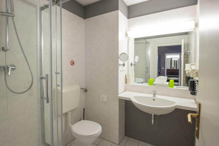 Bathroom 4, Seehotel Brandenburg an der Havel, Potsdam-Mittelmark