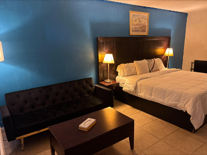 Bedroom 2, Americas Best Value Inn Brinkley, Monroe