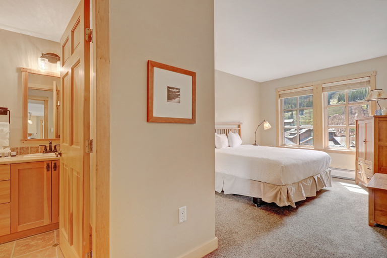Room 4, Pp605 Passage Point 3 Bedroom Condo, Summit