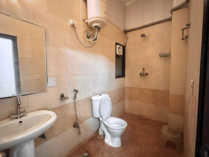 Bathroom 4, Skyline Stay, Gurgaon