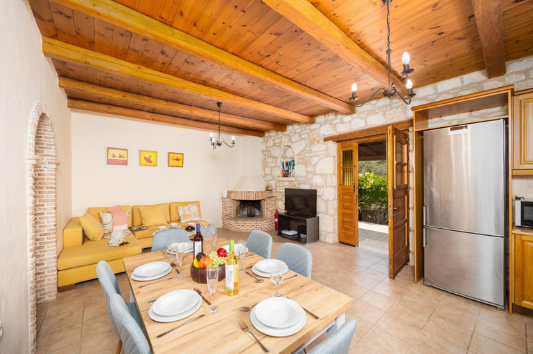 Others 3, Villa Aloni, Ionian Islands