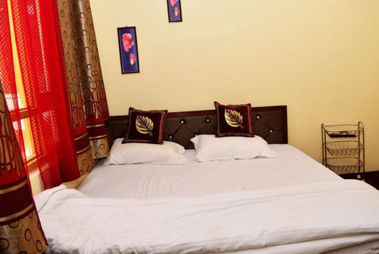 Bedroom 4, Goroomgo Nice One Palace Srinagar, Srinagar