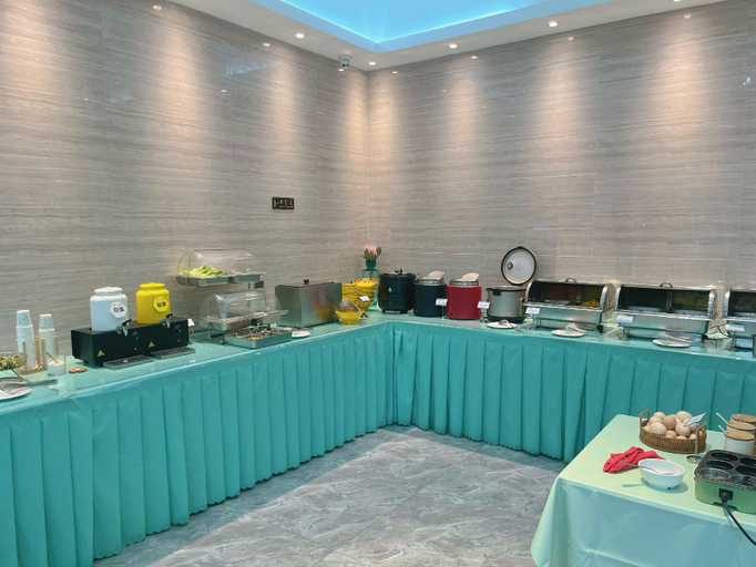 Food & Drinks 5, Xana Lite Huizhou Railway Station, Huizhou