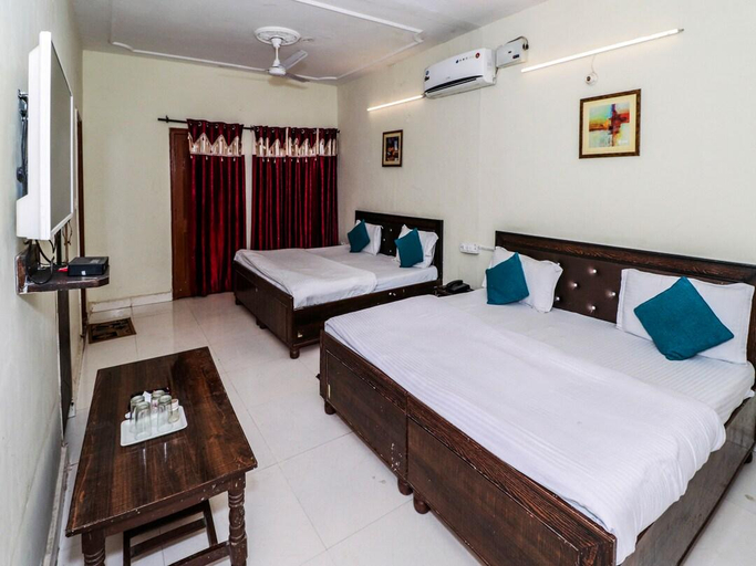 Others 5, Hotel the Diamond Ring, Chandigarh