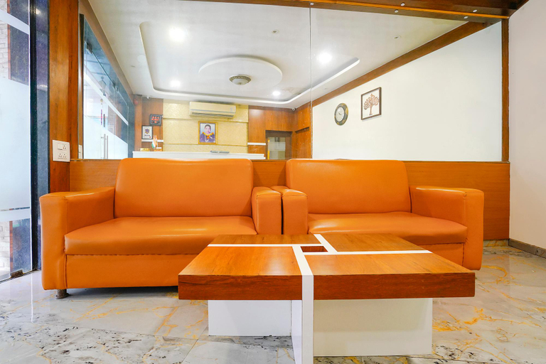 Public Area 3, Fabhotel Ratna Mahal, Mumbai Suburban