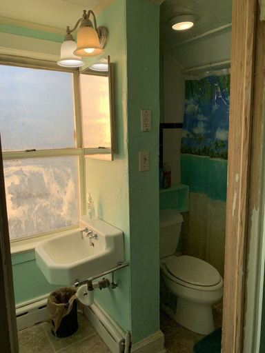 Bathroom 3, Rustic Rooftop Delight - Bay Front 2 Bedroom Apts by RedAwning, Norfolk