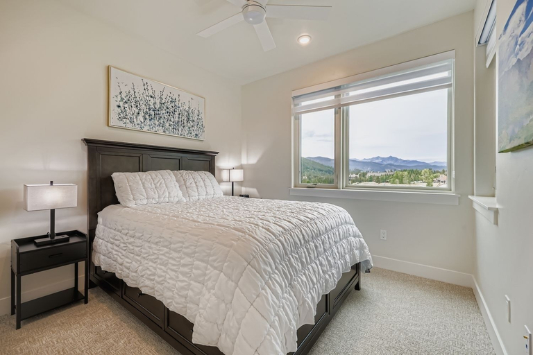 Room 5, 305 Brightwood At Keystone 2 Bedroom Condo, Summit