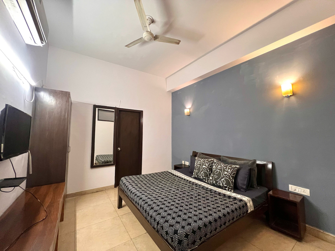 Room 2, Skyline Stay, Gurgaon
