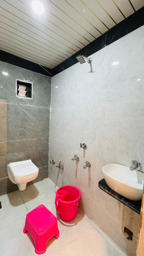 2, Devka Stay, Daman