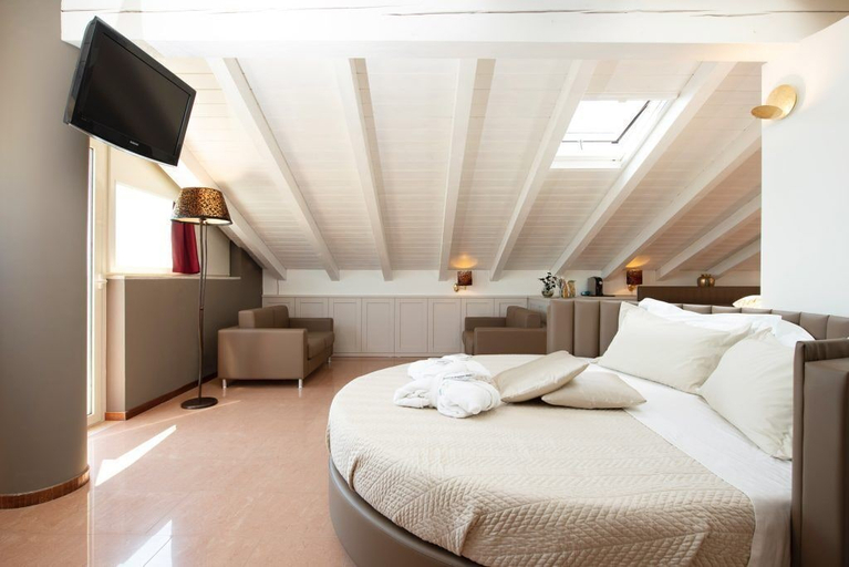 Bedroom 4, Hotel Lady Mary, Ravenna